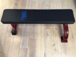 FIKSNA HORIZONTALNA KLUPA - FLAT RED LINE BENCH - Slika 2