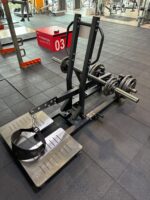 BELT SQUAT MACHINE - Slika 7